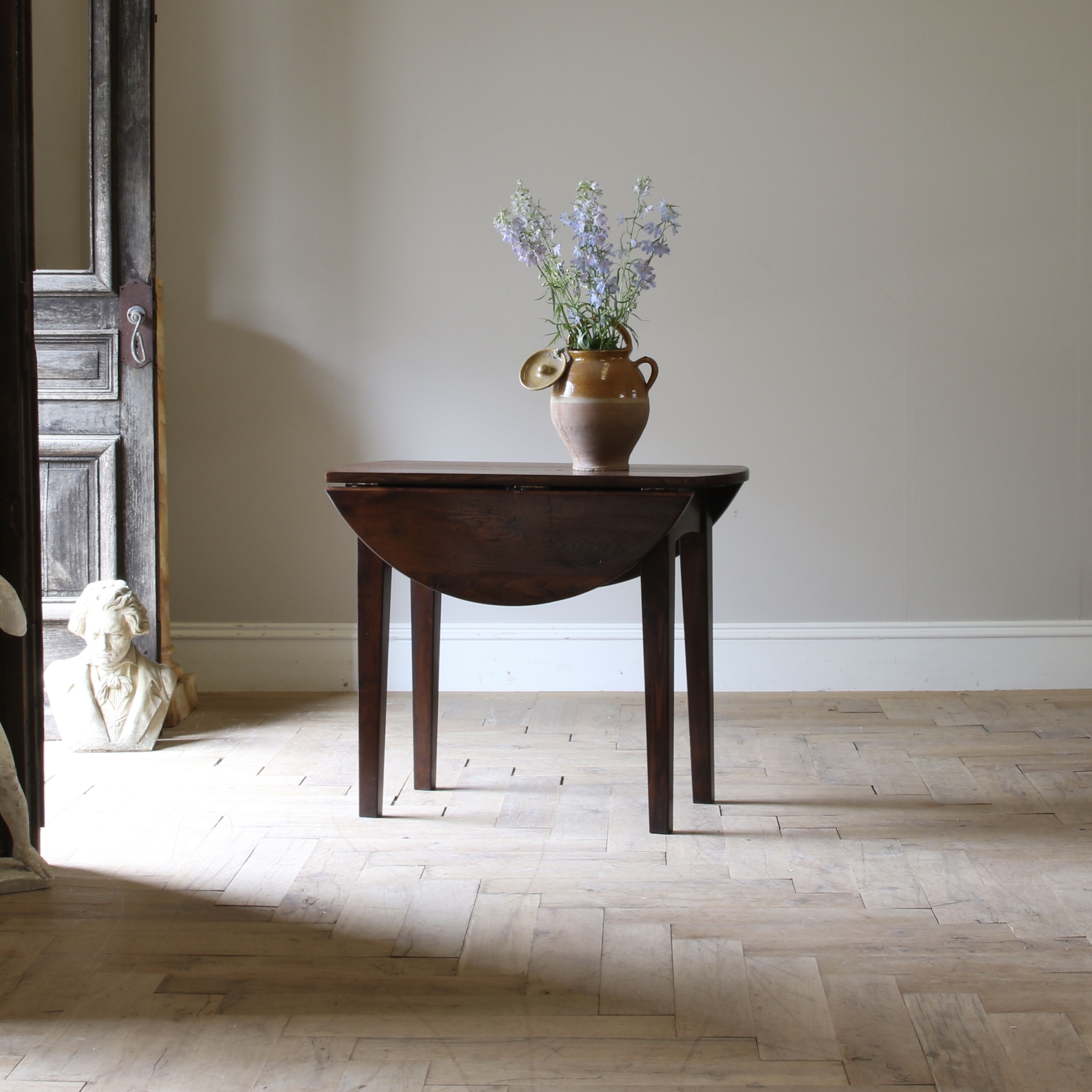 Drop-Side Dining Table